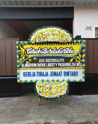 Papan Bunga Duka di Wonokerto