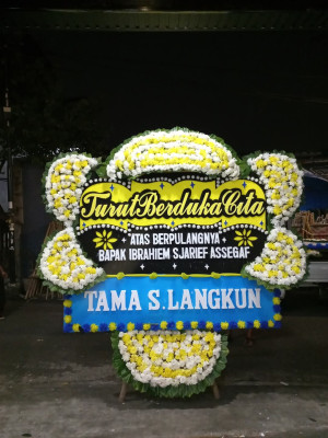 Papan Bunga Duka di Wonokerto